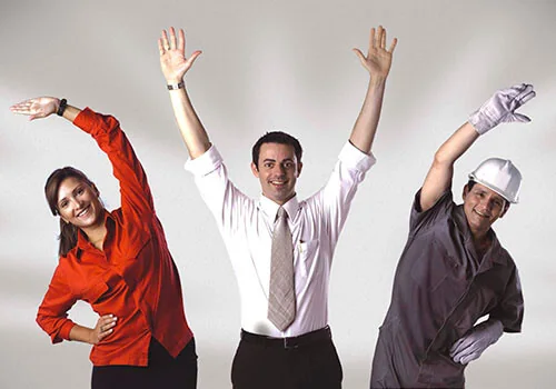 Equipe reunida em contexto corporativo